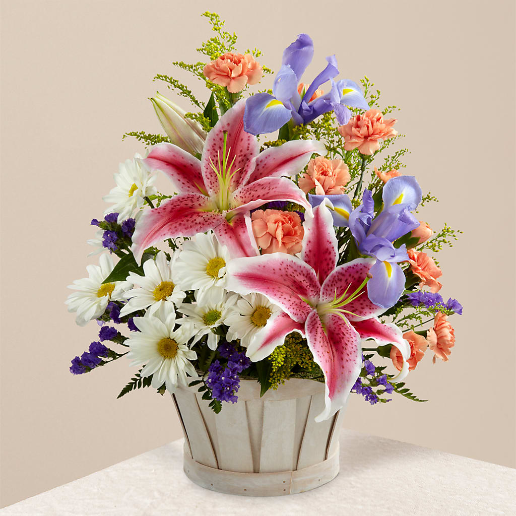 The Wondrous Nature Bouquet – Flowers By Mayra Inc, Freeport NY