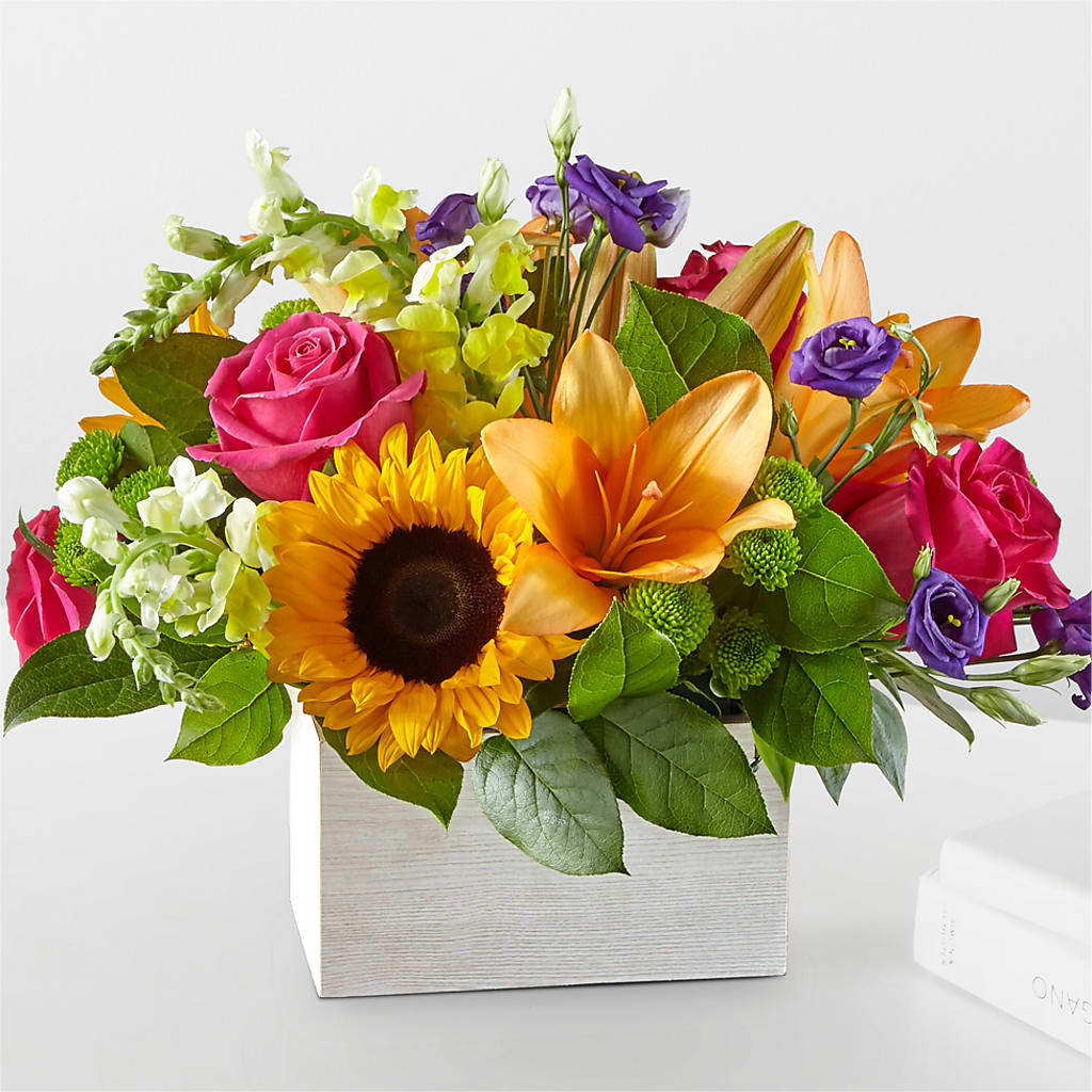 Best Day Box Bouquet – Flowers By Mayra Inc, Freeport NY
