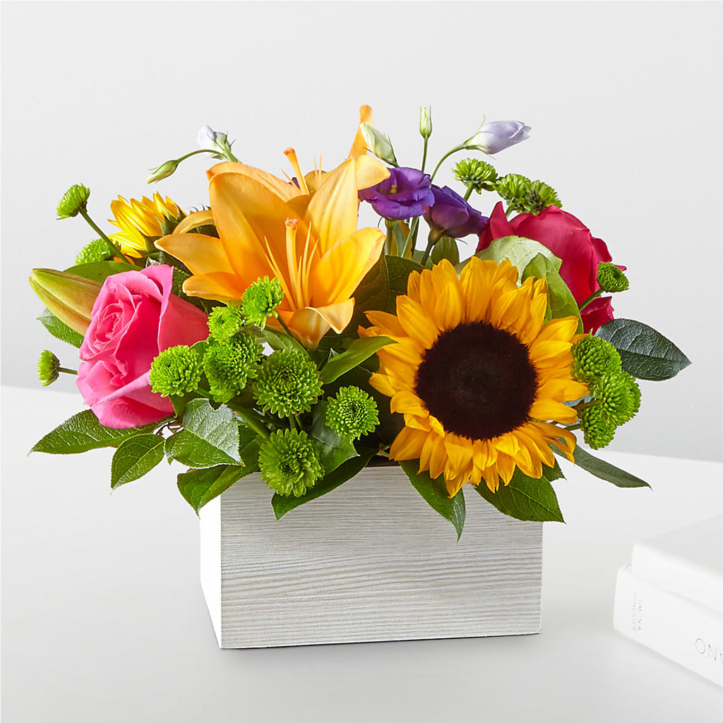 Best Day Box Bouquet – Flowers By Mayra Inc, Freeport NY