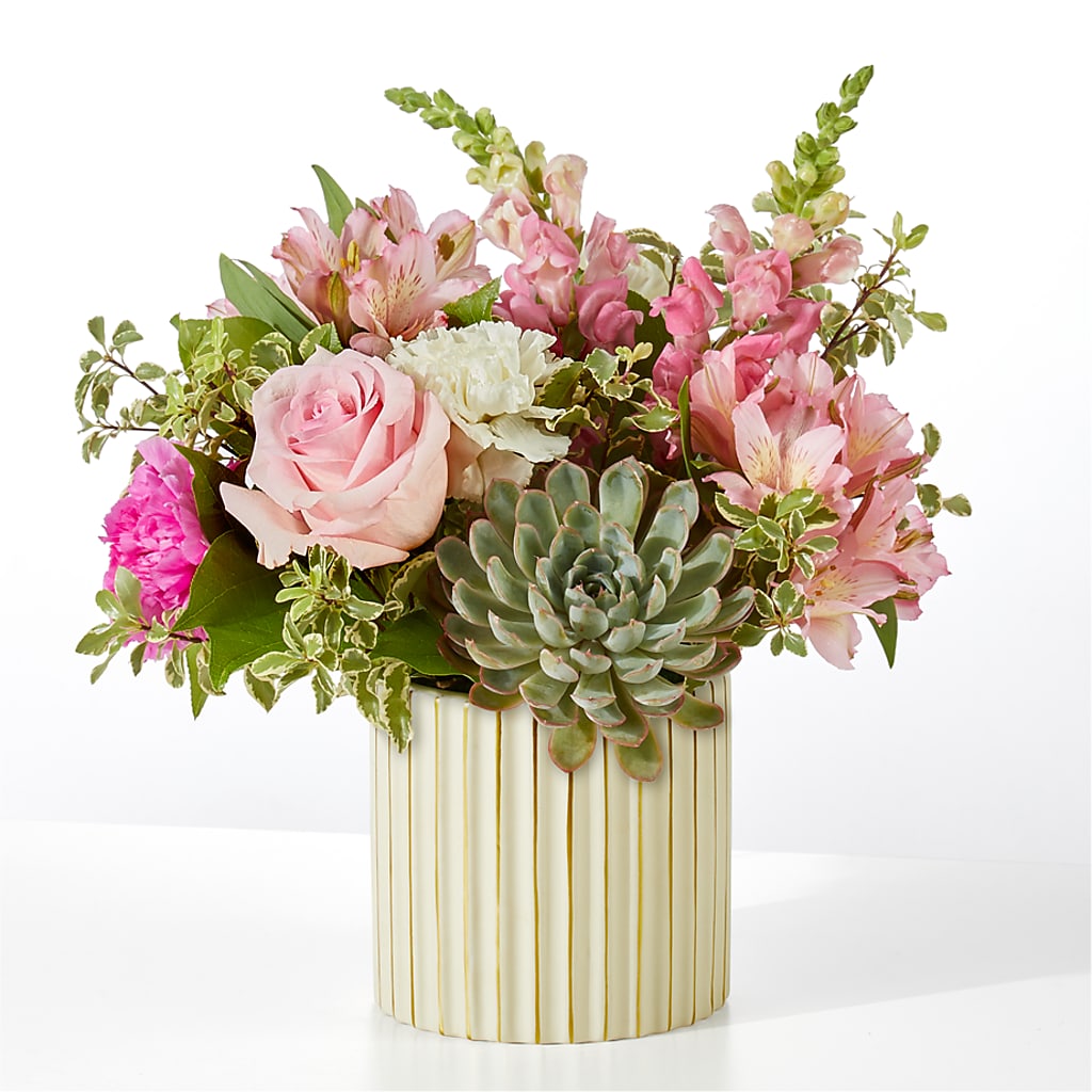 Magenta Musings Bouquet – Flowers By Mayra Inc, Freeport NY