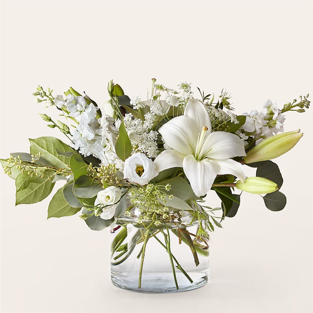 Alluring Elegance Bouquet – Flowers By Mayra Inc, Freeport NY