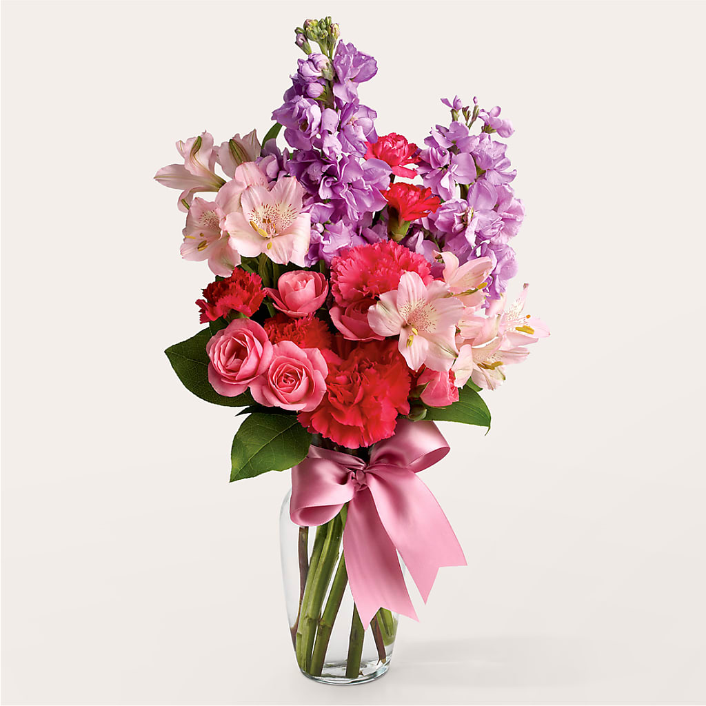 Main Character Bouquet – Flowers By Mayra Inc, Freeport NY