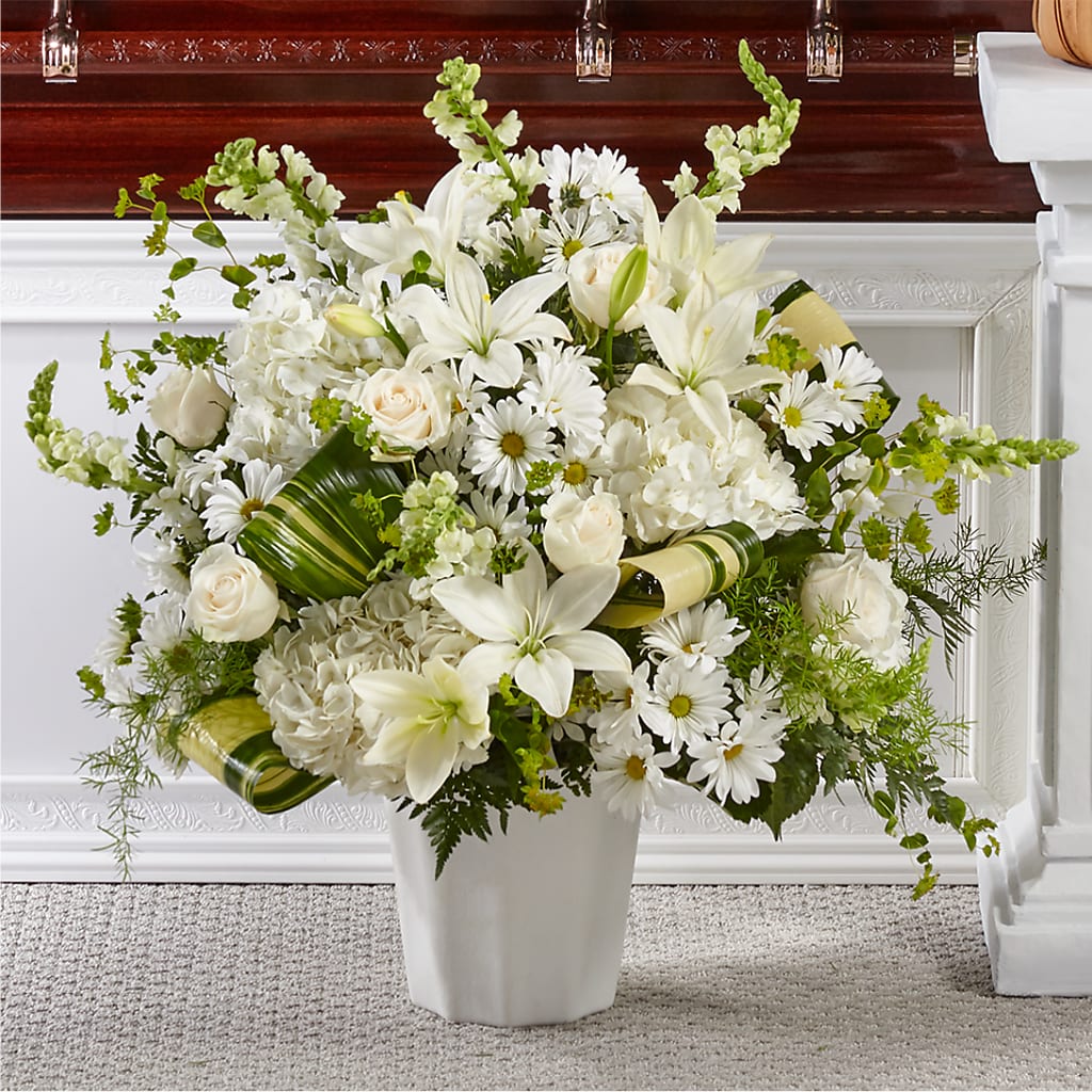 Thoughts of Tranquility Floor Basket – Flowers By Mayra Inc, Freeport NY