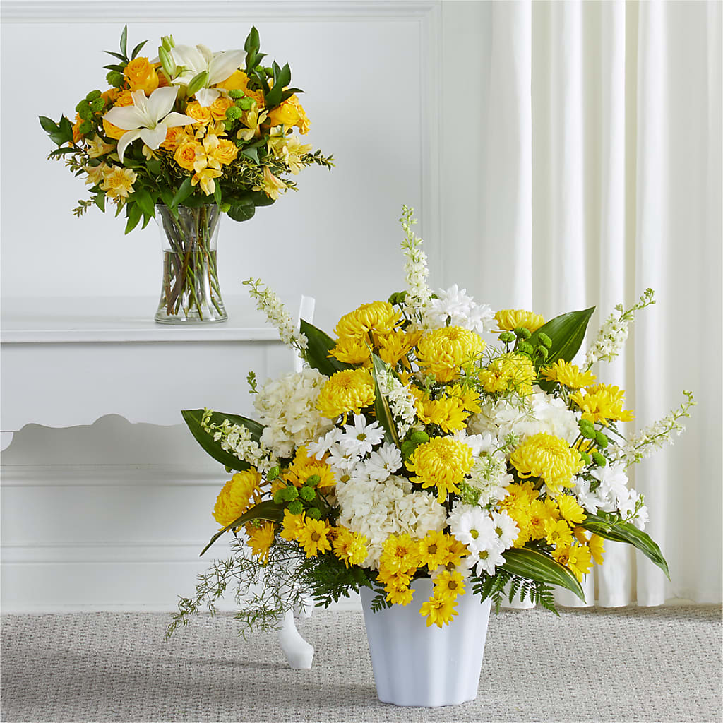 Warm Remembrance Bundles – Flowers By Mayra Inc, Freeport NY