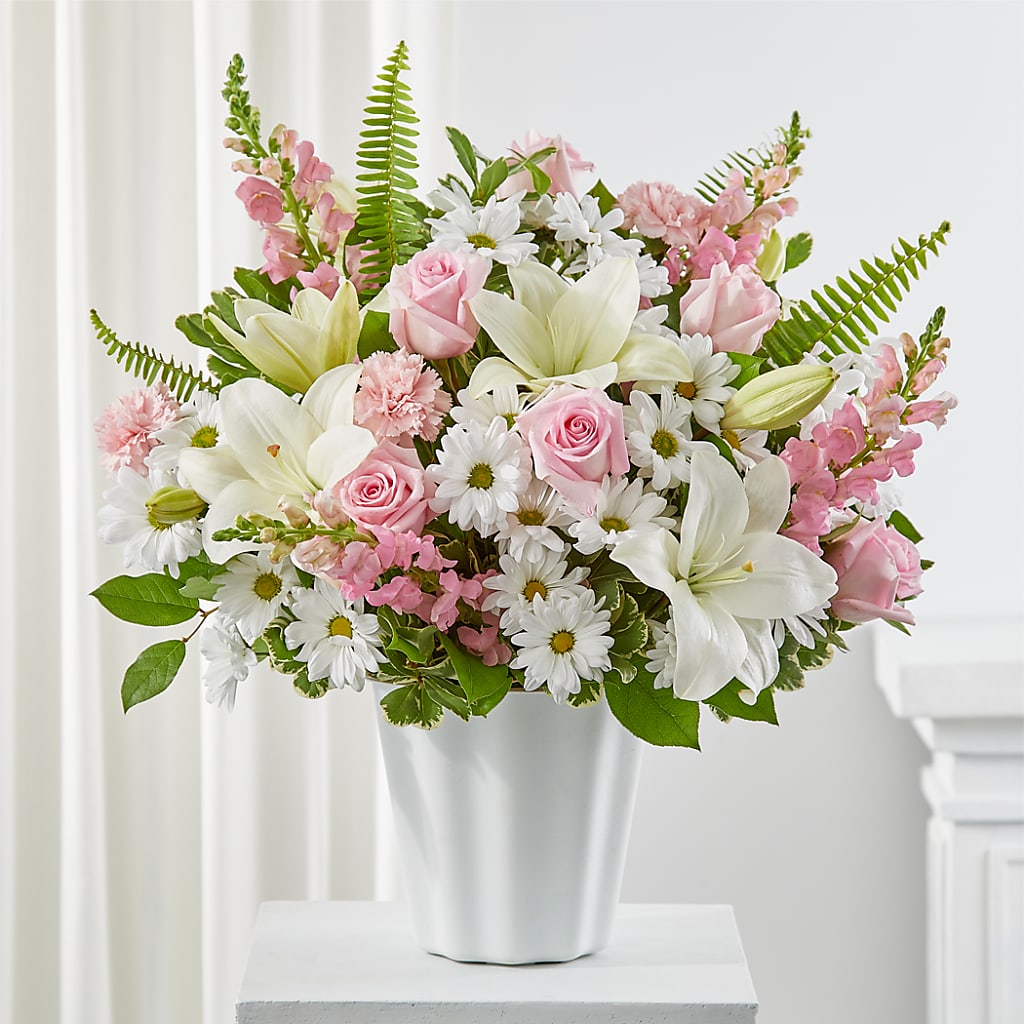 Soft Touch Tabletop Basket – Flowers By Mayra Inc, Freeport NY