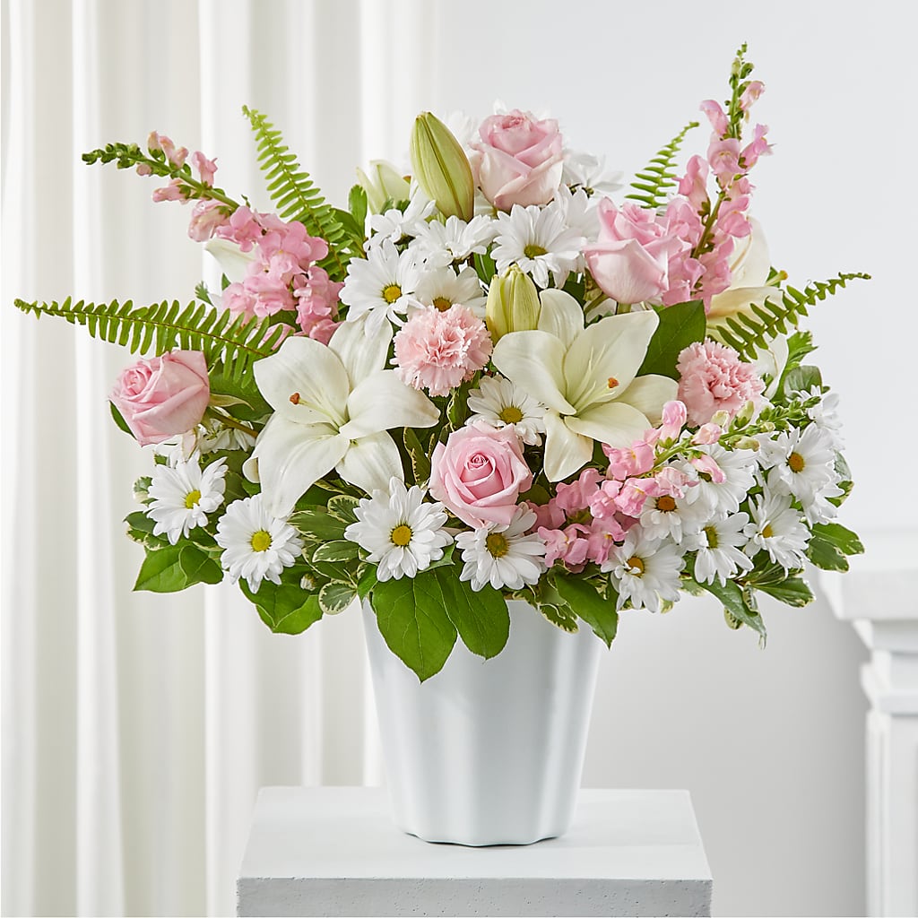 Soft Touch Tabletop Basket – Flowers By Mayra Inc, Freeport NY