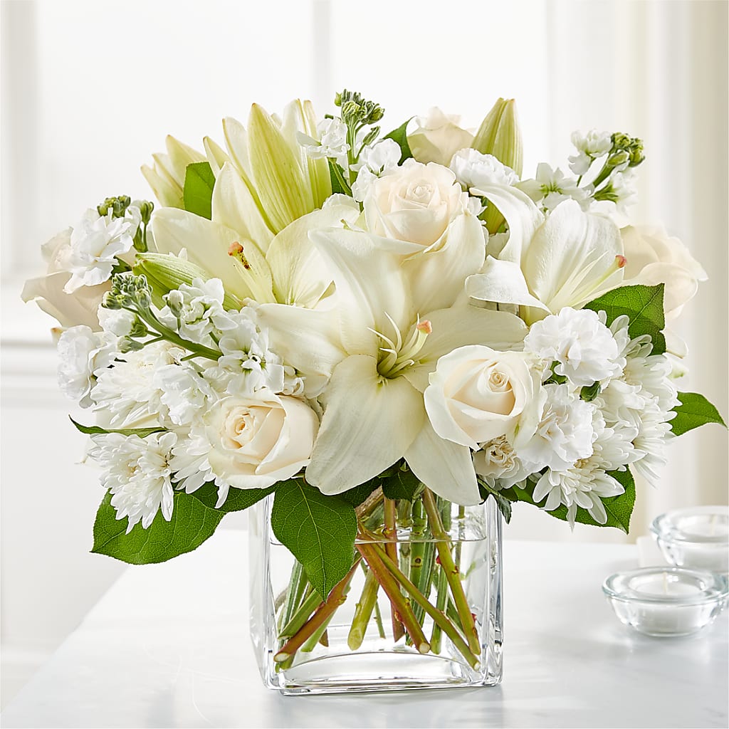Gentle Breeze Bouquet – Flowers By Mayra Inc, Freeport NY