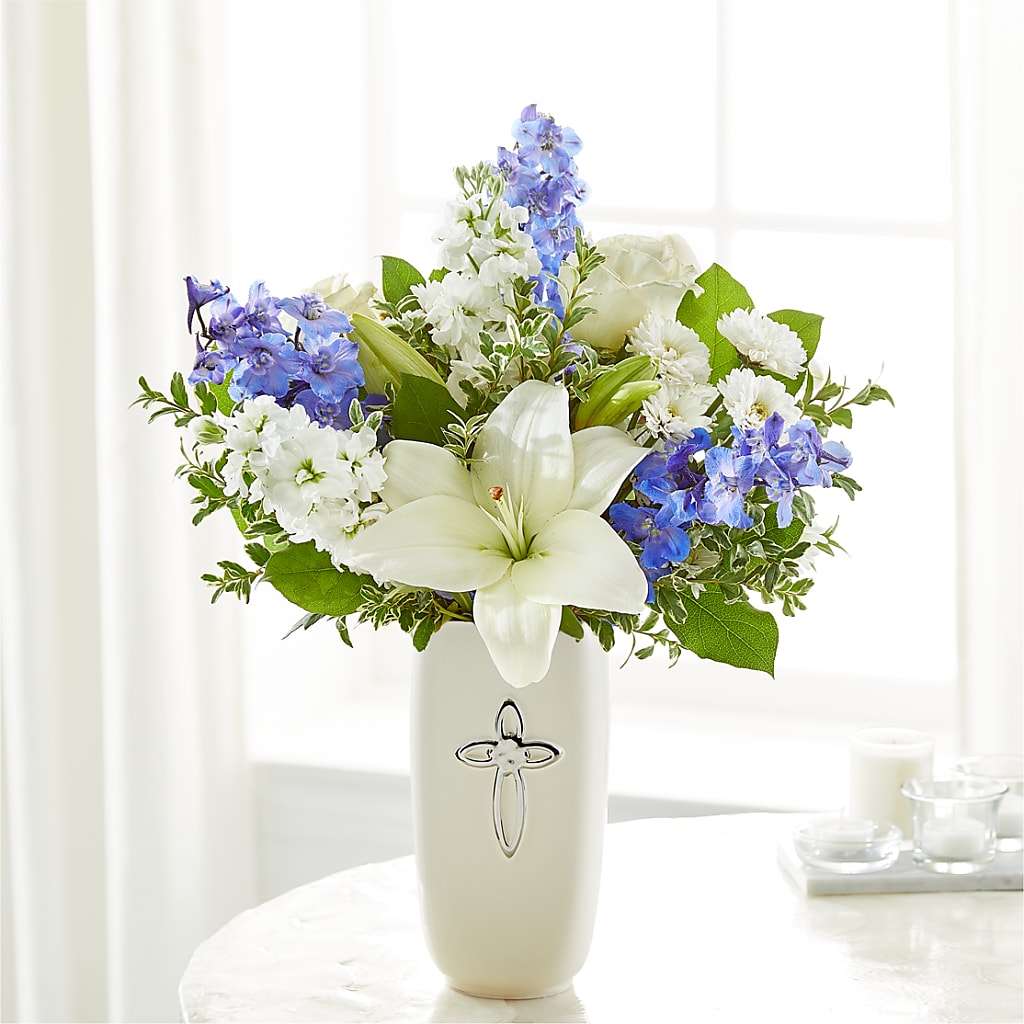 Heavenly Blossoms Bouquet – Flowers By Mayra Inc, Freeport NY