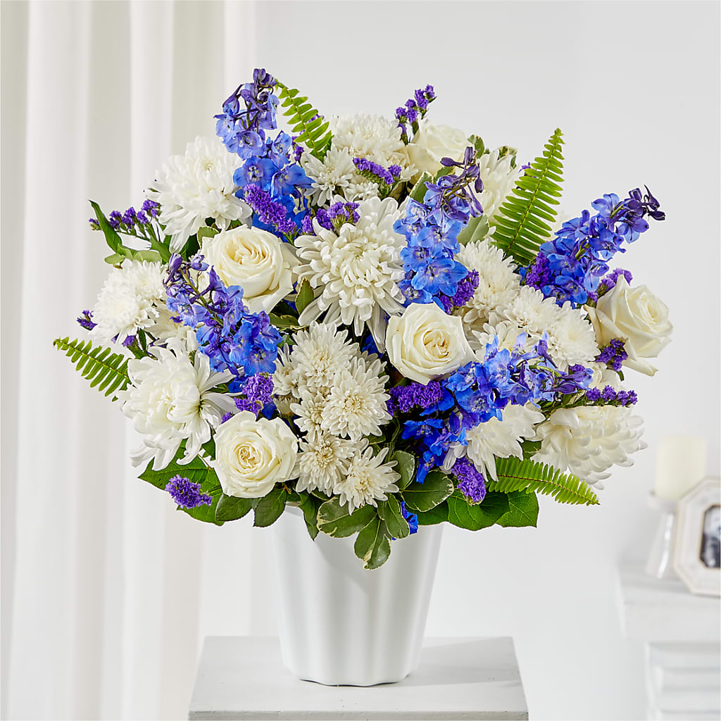 Hold Dear Tabletop Basket – Flowers By Mayra Inc, Freeport NY