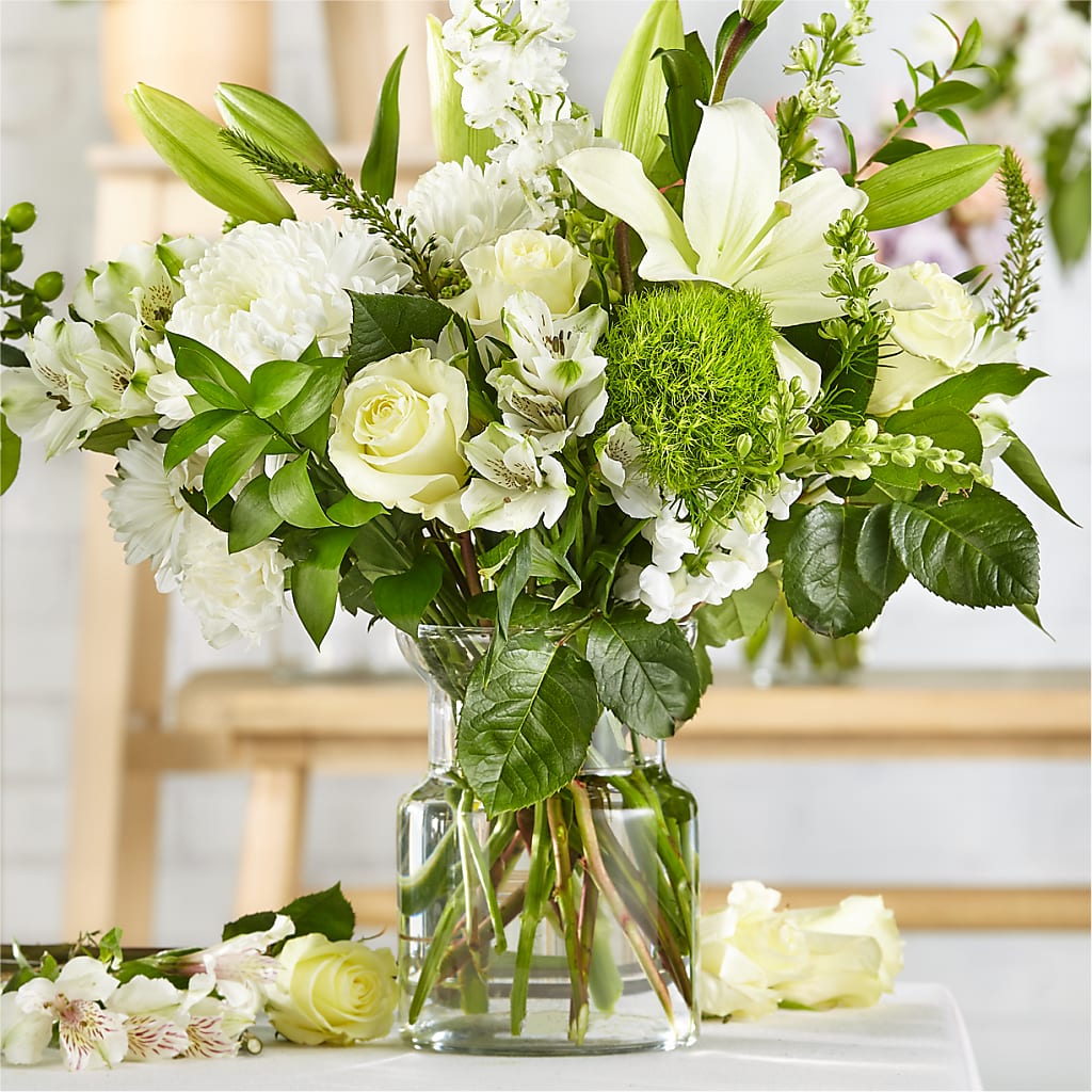 Classic Ivory – A Florist Original – Flowers By Mayra Inc, Freeport NY