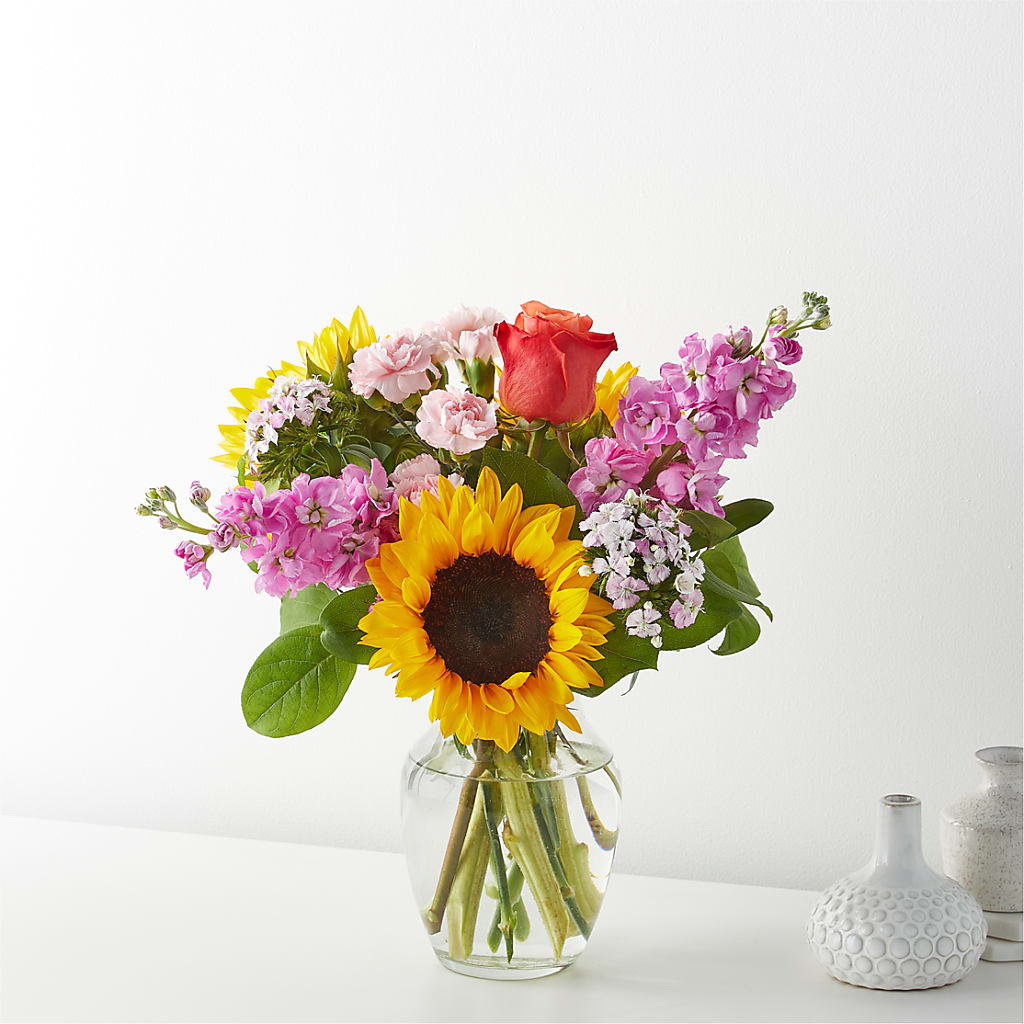 Yellow Brick Road Bouquet – Flowers By Mayra Inc, Freeport NY