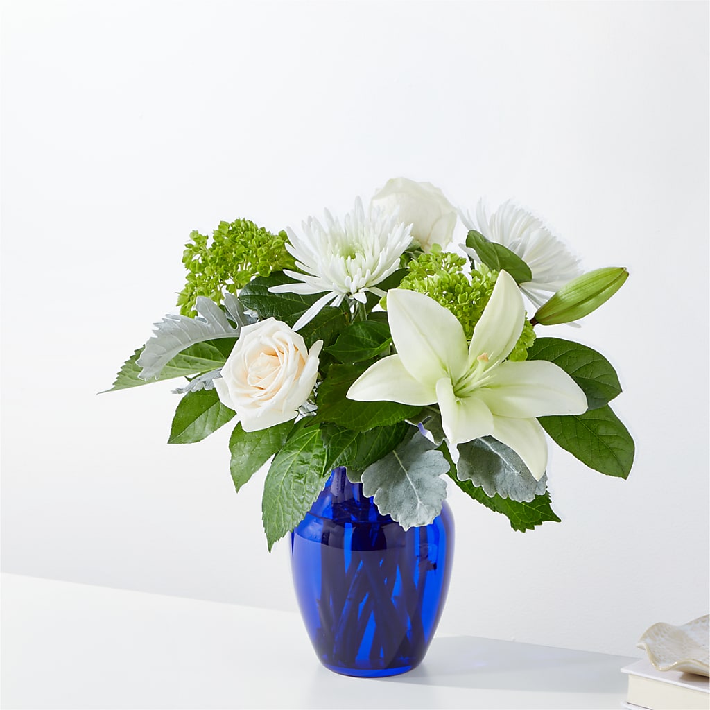 Snowy Dreams Bouquet – Flowers By Mayra Inc, Freeport NY