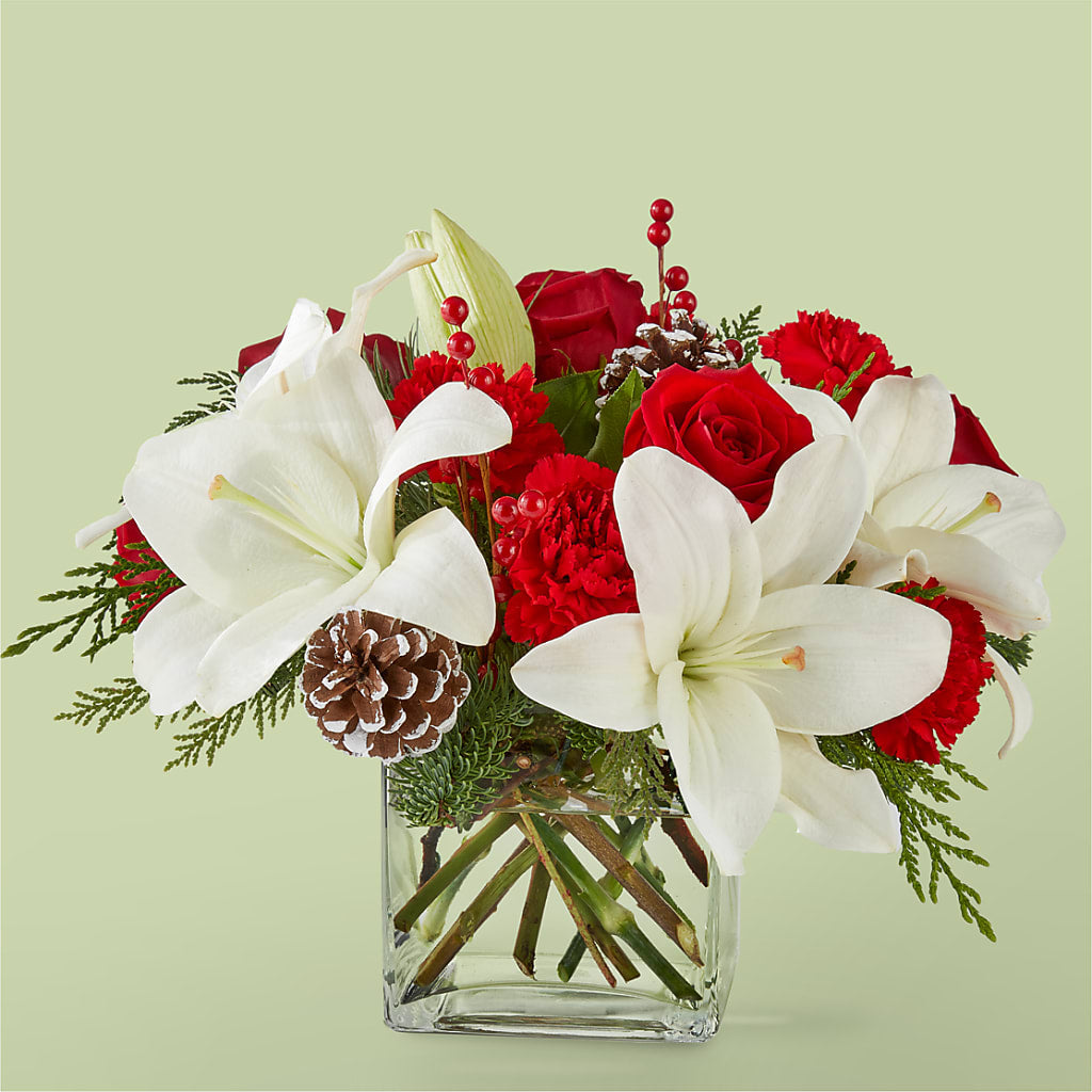Glistening Icicles Bouquet – Flowers By Mayra Inc, Freeport NY