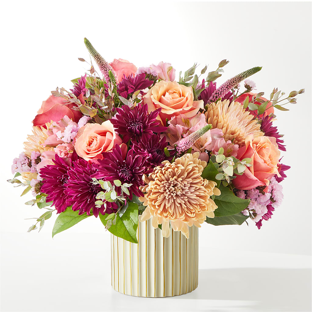 Berry Cobbler Bouquet with Ivory Vase – Flowers By Mayra Inc, Freeport NY