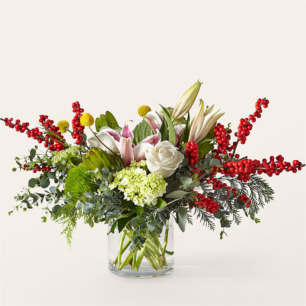 Berry & Bright Bouquet – Flowers By Mayra Inc, Freeport NY