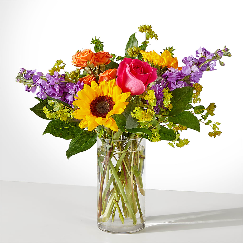 Vibrant Greetings Bouquet – Flowers By Mayra Inc, Freeport NY