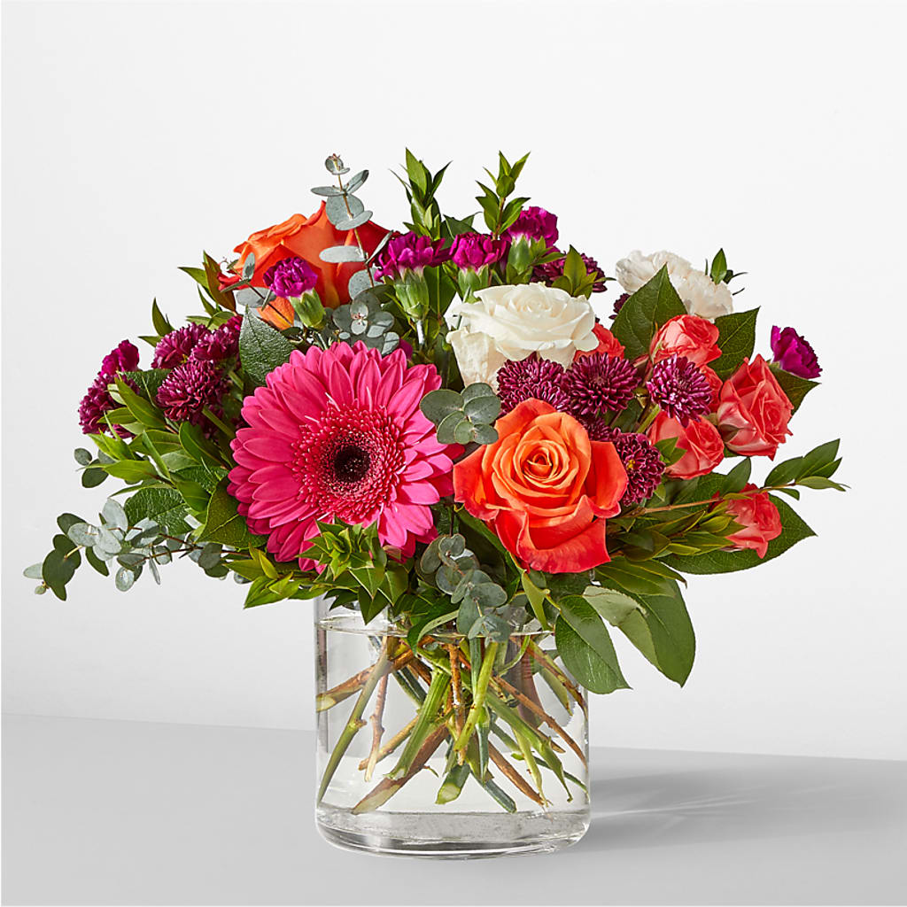 Smell the Roses Bouquet – Flowers By Mayra Inc, Freeport NY