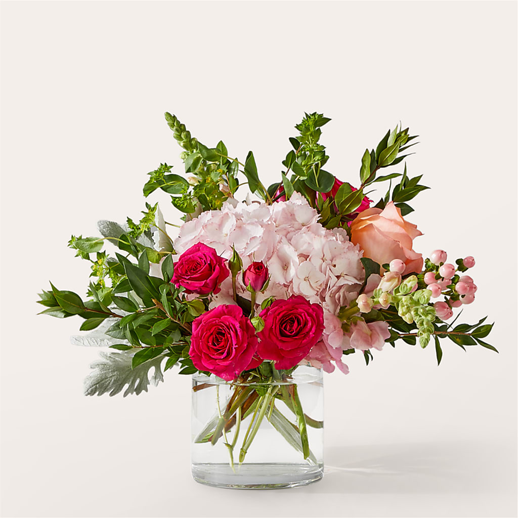 Glitz & Glam Bouquet – Flowers By Mayra Inc, Freeport NY