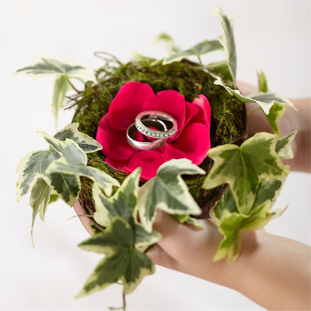 Lila Rose Ring Nest – Flowers By Mayra Inc, Freeport NY