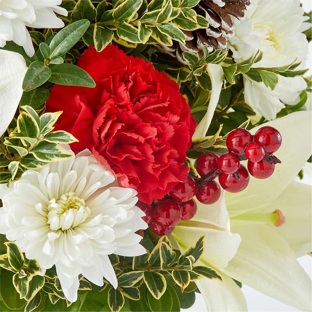 Festive Moments Tree –  Flowers By Mayra Inc, Freeport NY
