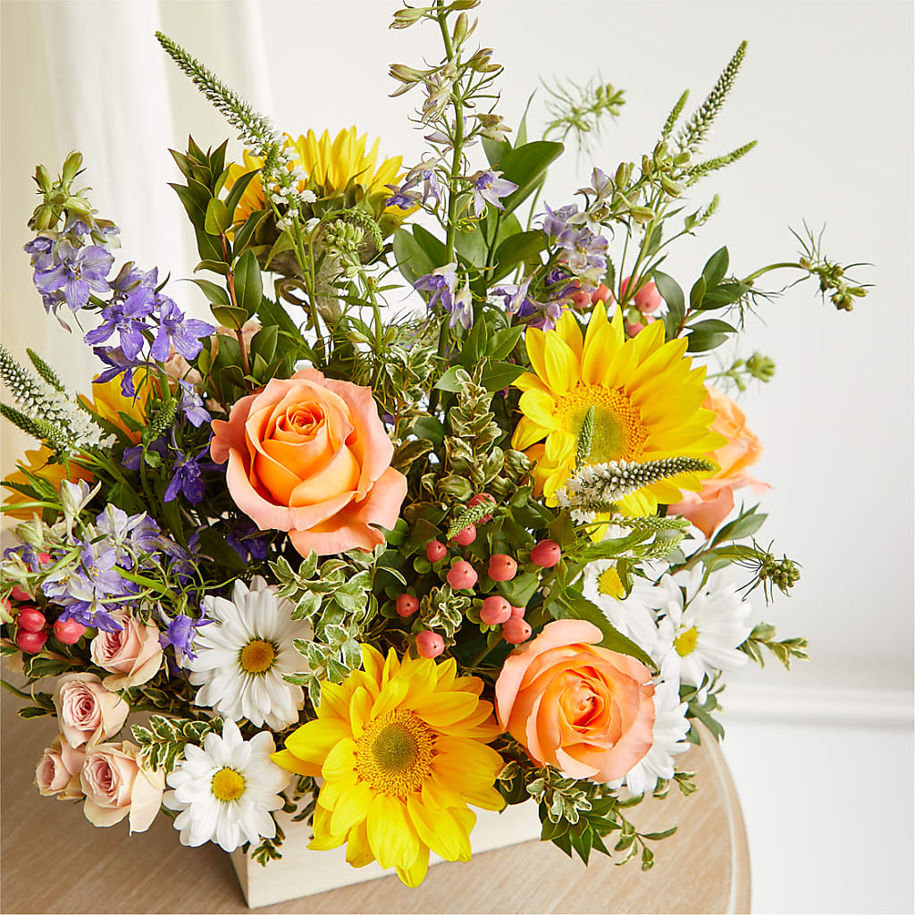 The Good Life Bouquet –  Flowers By Mayra Inc, Freeport NY