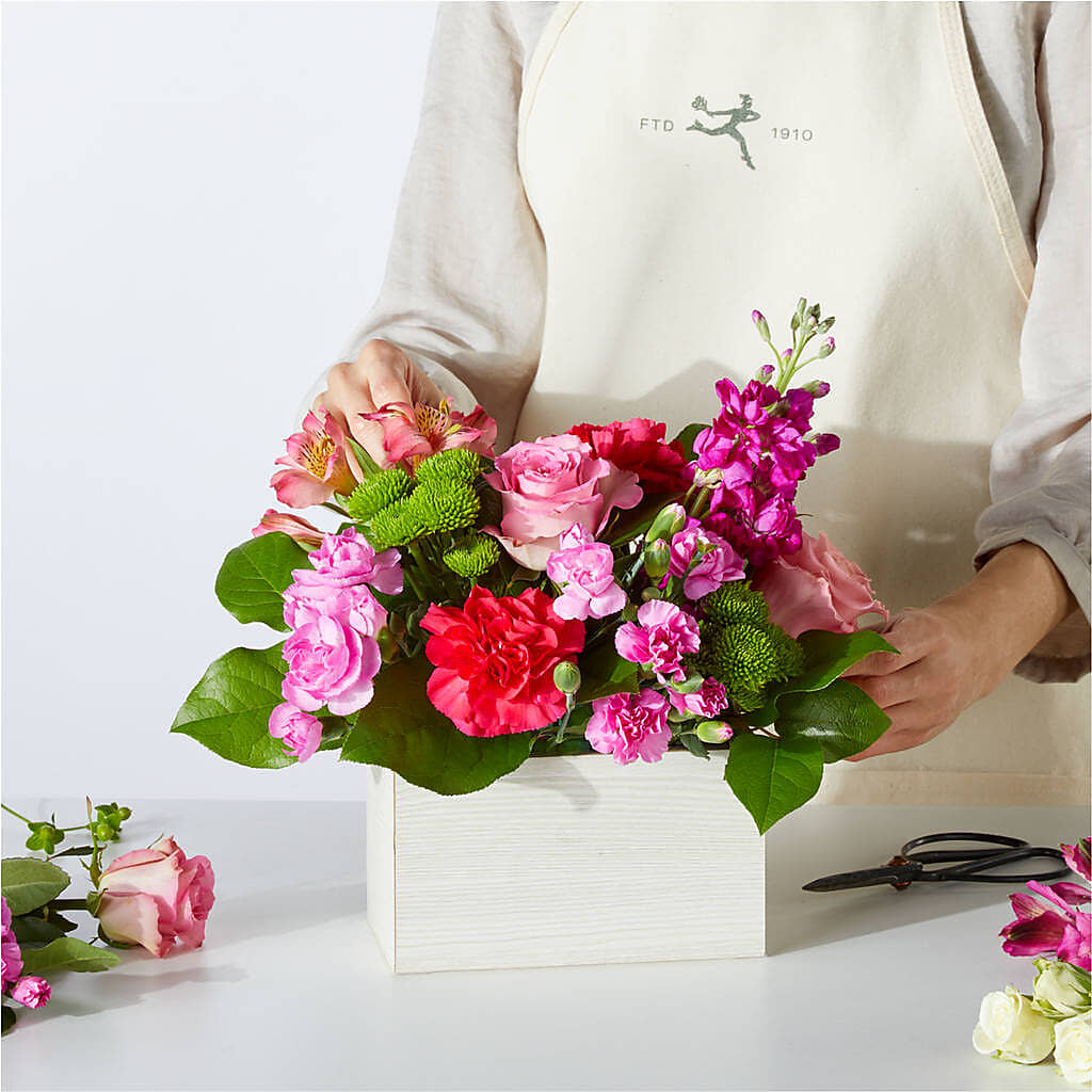 Sweetberry Box – A Florist Original –  Flowers By Mayra Inc, Freeport NY
