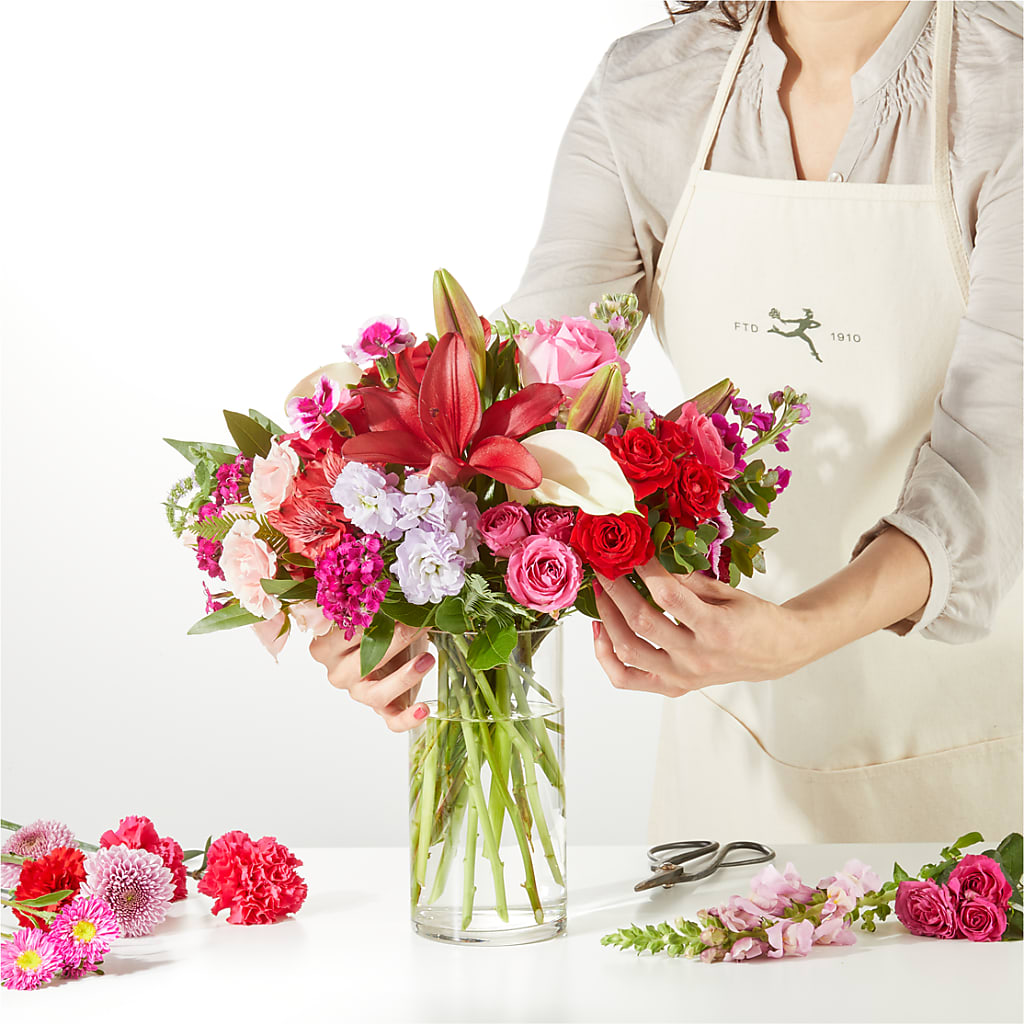 Swooning Over You - A Luxury Florist Original –  Flowers By Mayra Inc, Freeport NY