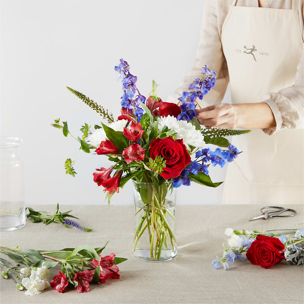 Star Spangled - A Florist Original –  Flowers By Mayra Inc, Freeport NY