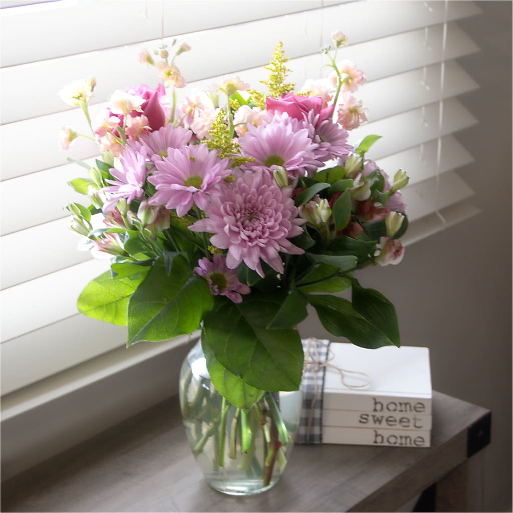 Pastel Tradition - A Florist Original –  Flowers By Mayra Inc, Freeport NY