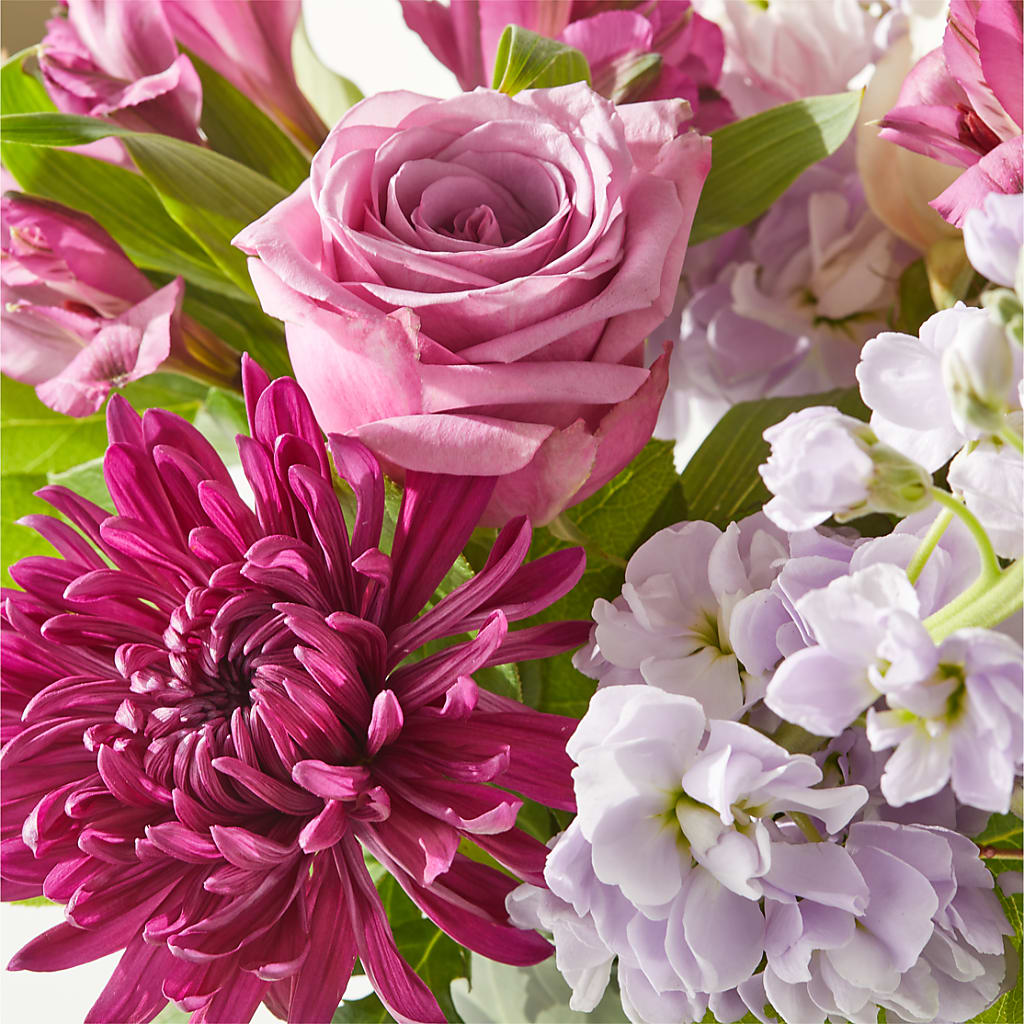Amethyst Dreams Bouquet –  Flowers By Mayra Inc, Freeport NY