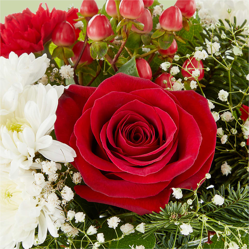 Chance of Flurries Bouquet –  Flowers By Mayra Inc, Freeport NY