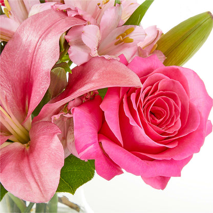 Lots of Love Bouquet –  Flowers By Mayra Inc, Freeport NY
