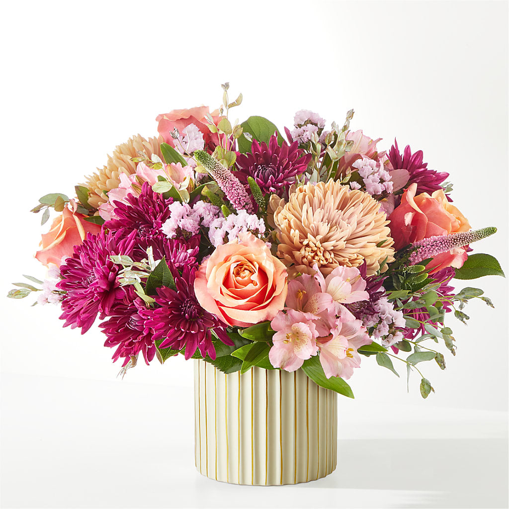 Berry Cobbler Bouquet with Ivory Vase –  Flowers By Mayra Inc, Freeport NY