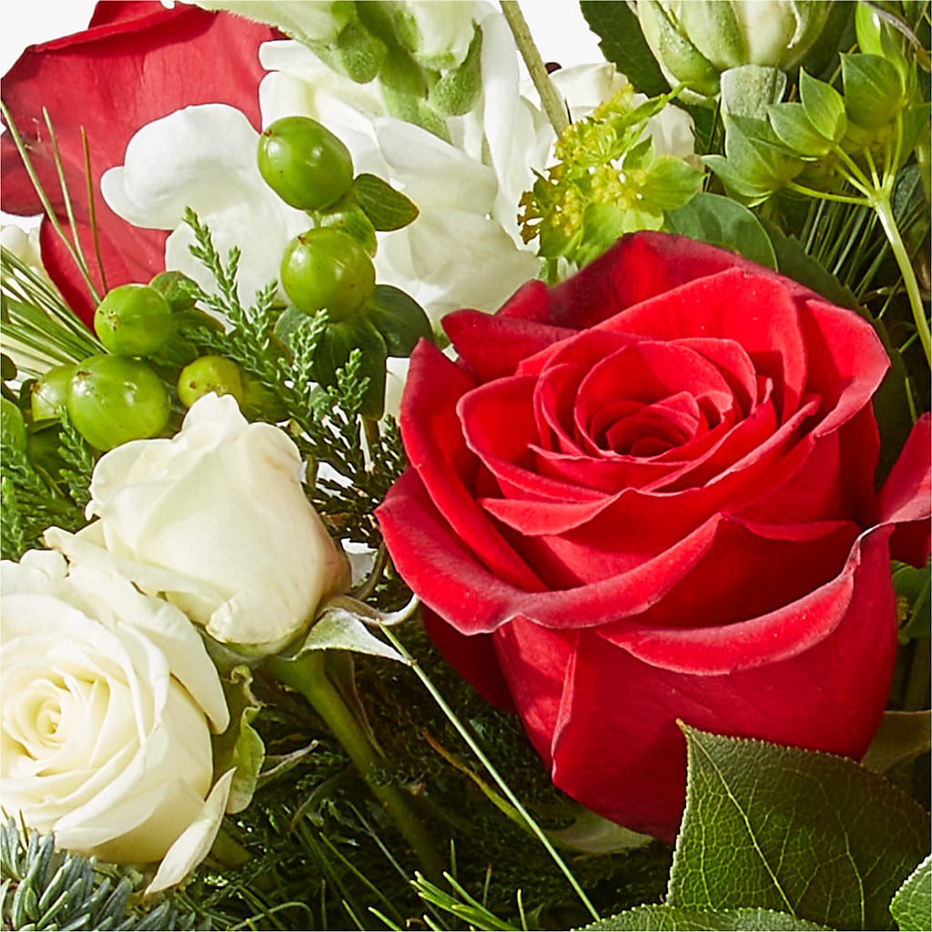 Deck the Halls Bouquet –  Flowers By Mayra Inc, Freeport NY