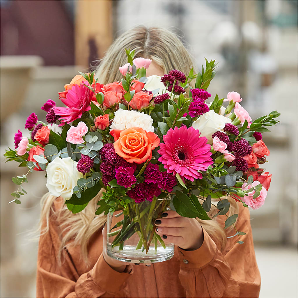 Smell the Roses Bouquet –  Flowers By Mayra Inc, Freeport NY