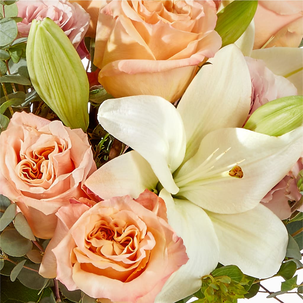 Grapefruit Splash Bouquet –  Flowers By Mayra Inc, Freeport NY