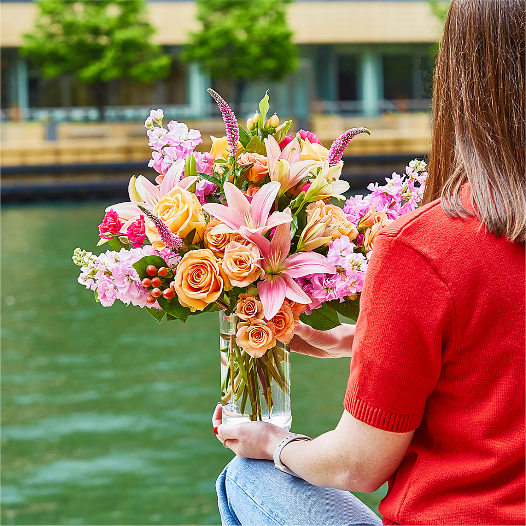 Bisous Bouquet –  Flowers By Mayra Inc, Freeport NY