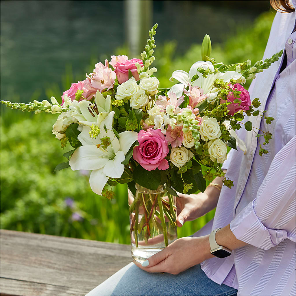 Fondly Bouquet –  Flowers By Mayra Inc, Freeport NY